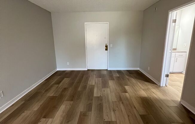 1 bed, 1 bath, 525 sqft, $1,795