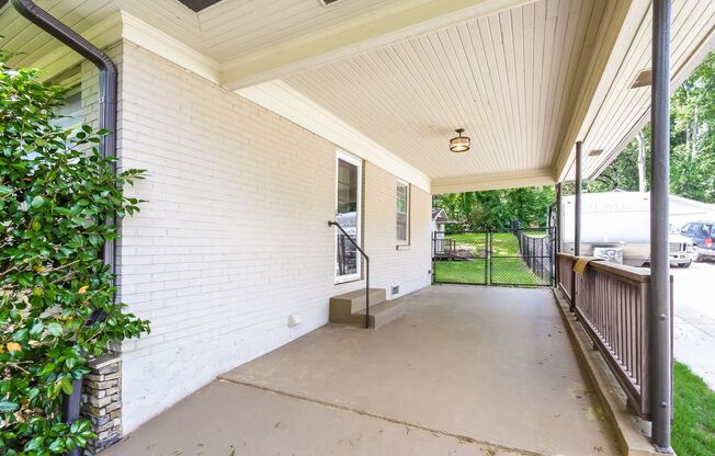 Charming Renovated 2-Bedroom Ranch with Fenced Yard in Garrison Estates – Prime Marietta Location
