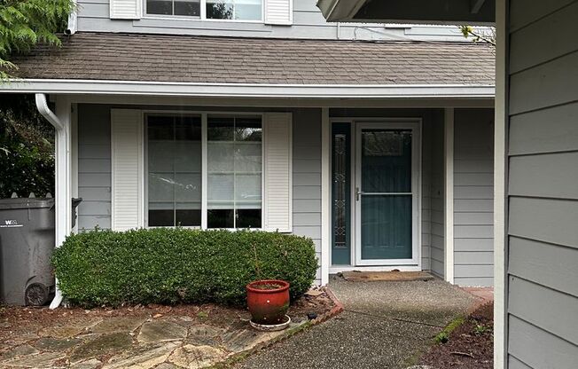 Redmond Townhouse in Rose Hill 2 Car Garage near Microsoft