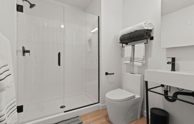 Studio, 1 bath, 540 sqft, $1,665, Unit 416