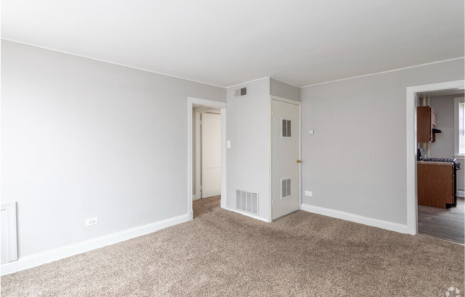 1 bed, 1 bath, 658 sqft, $1,125, Unit 247