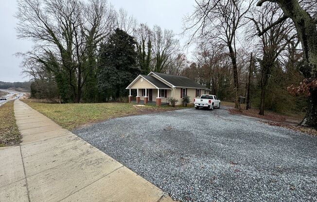 GREAT LOCATION!! Newly Remodeled 3-Bedroom Rental Home in Kannapolis