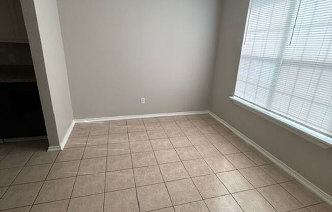 Nice 3 Bdrm 2 Bath Home for Lease in Denton, Tx