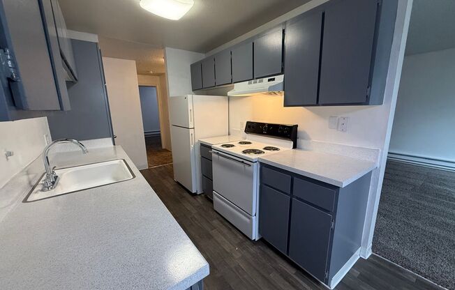 2 beds, 1 bath, 1,000 sqft, $1,495, Unit B - 201