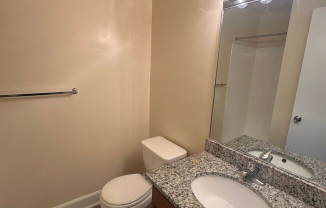 2 beds, 2 baths, 1,000 sqft, $2,150, Unit 14233 #304