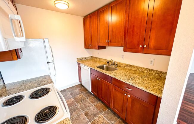 1 bed, 1 bath, $1,595, Unit 105