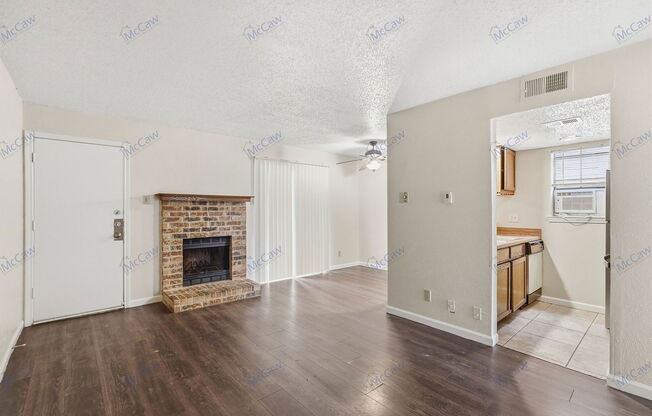 1 bed, 1 bath, 550 sqft, $1,000, Unit 321