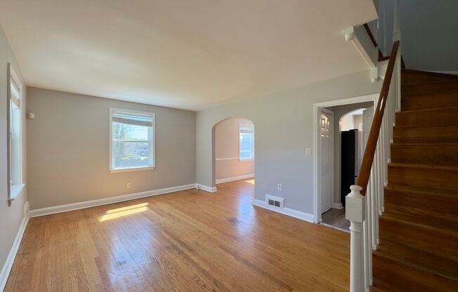 Charming 3Bed/1Bath in Hamilton Hills, MD
