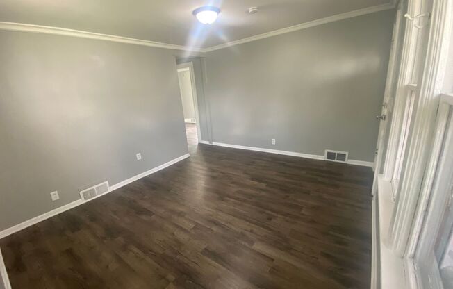 2 beds, 1 bath, $1,550