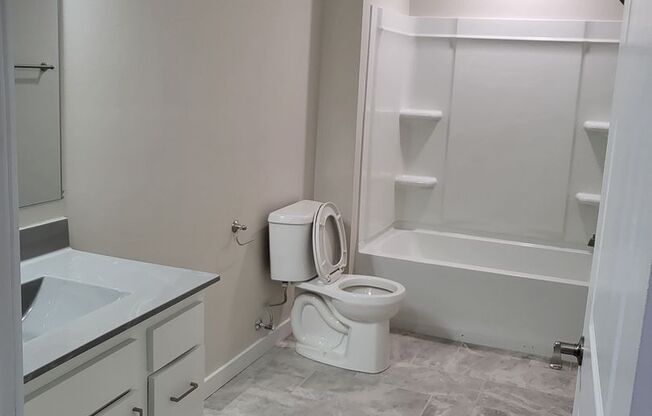 2 beds, 1 bath, 1,036 sqft, $1,150, Unit Apt 110 H