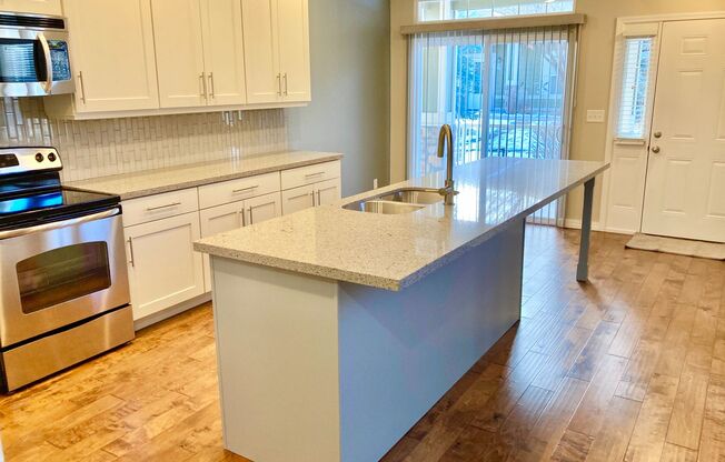 Lovely 3 Bedroom, 2.5 Bathroom Townhome