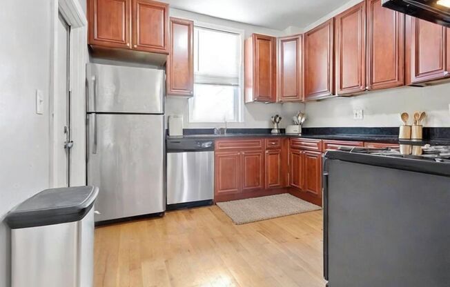 319-321 West Fourth Street