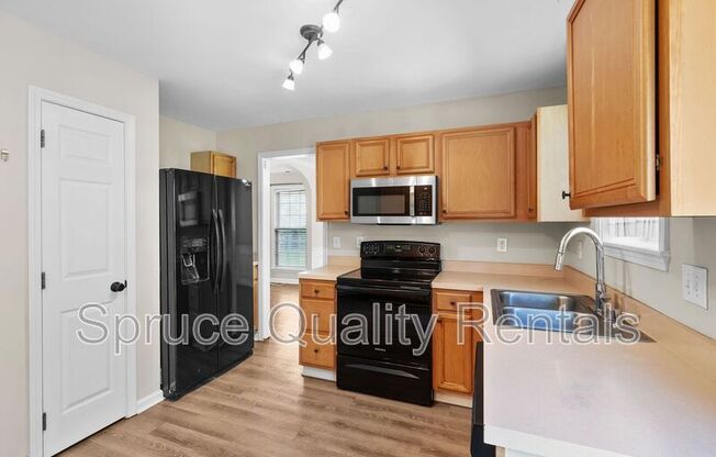 606 BELLMEADE BAY DR