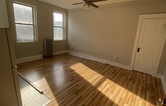 1 bed, 1 bath, $2,800, Unit 16