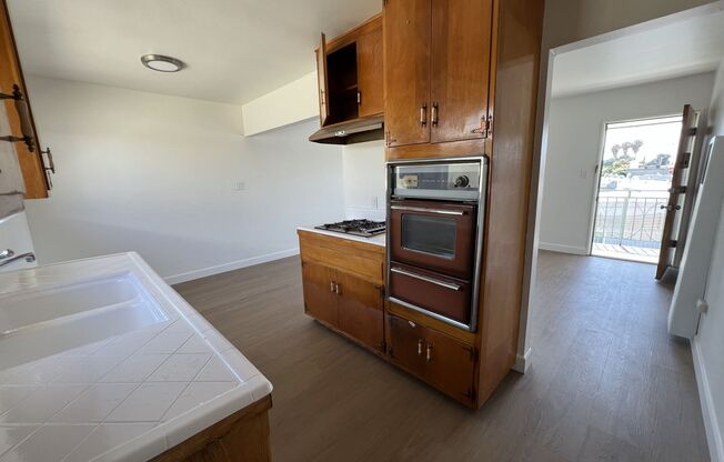 1 bed, 1 bath, $1,995, Unit 3324 E Martin Luther King