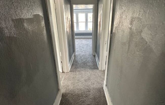 4 Bedroom 1 Bath
