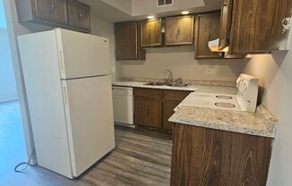 2 beds, 1 bath, $850, Unit 2330 Apt 205