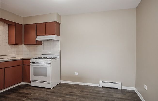 331/339 Fullerton Ave