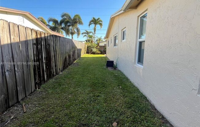 9200 SW 54TH ST #9200 COOPER CITY, FL 33328