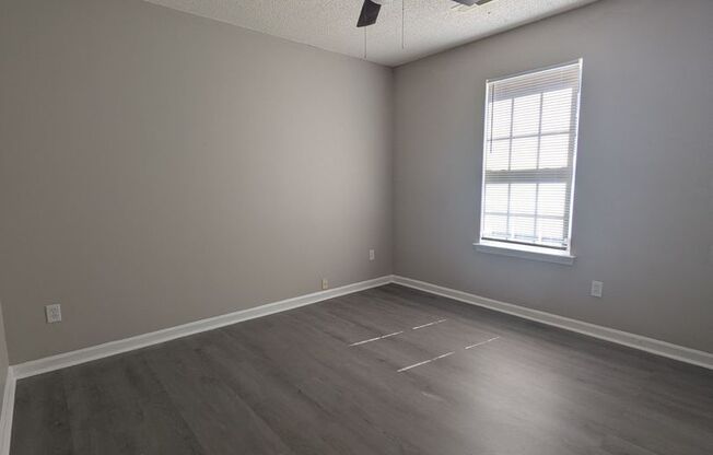 3 beds, 2 baths, $1,695