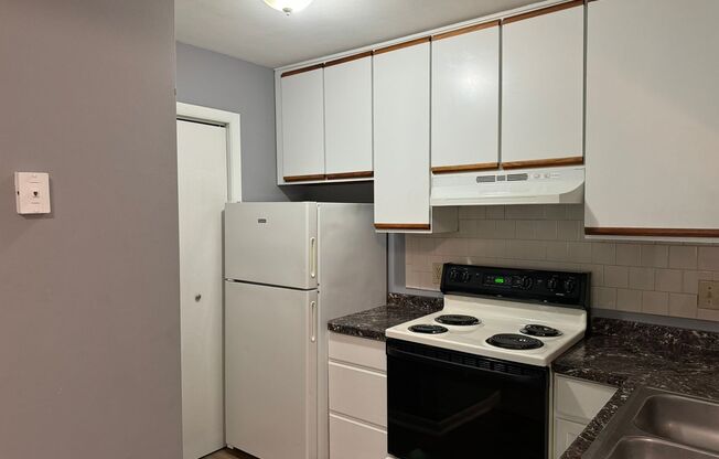 2 beds, 2 baths, $1,395