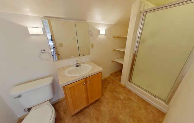 2 beds, 1 bath, $1,500, Unit 1591 High Street - 4