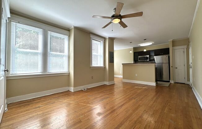 1 bed, 1 bath, 635 sqft, $1,360, Unit Apt C-14