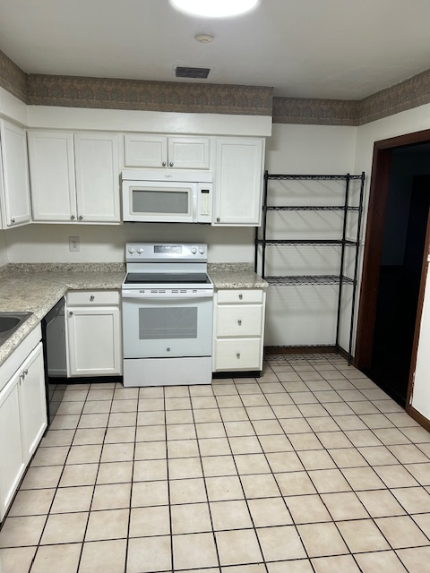 2076 S GRANDVIEW AVE