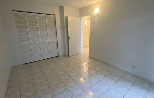 2 beds, 1 bath, $1,700