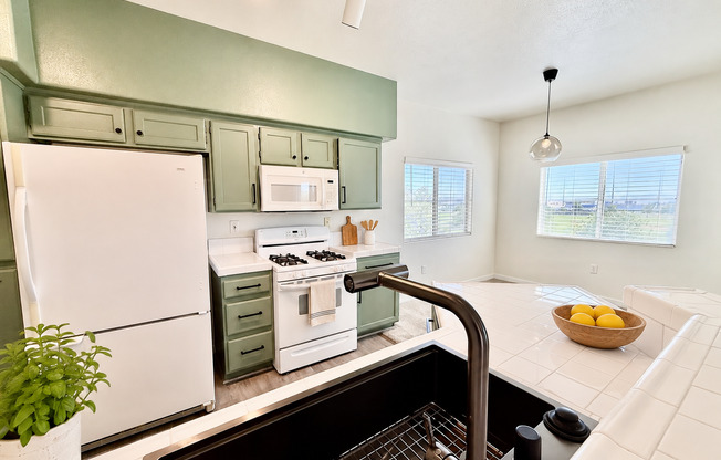 Gorgeous updated 3 bedroom condo