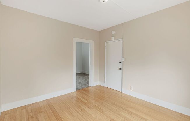 435 Hayes Street Apartments*