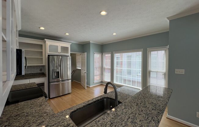 Beautiful Port Warwick Townhome.