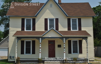 809 S DIVISION ST