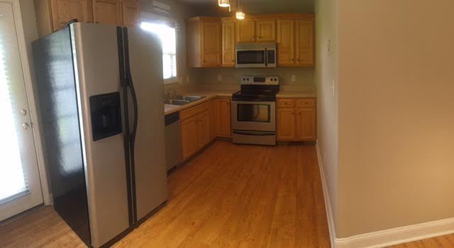 3 beds, 2.5 baths, $1,500