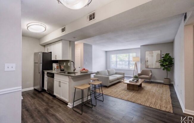 1 bed, 1 bath, 705 sqft, $1,375, Unit 2032