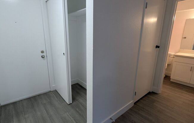 1 bed, 1 bath, 590 sqft, $1,395, Unit 122