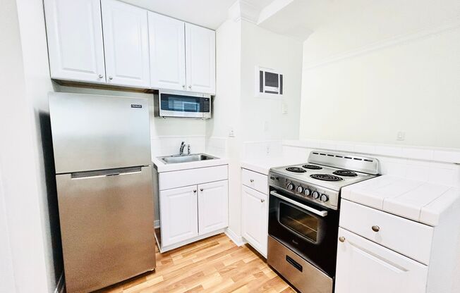 Studio, 1 bath, $1,695, Unit 50-9