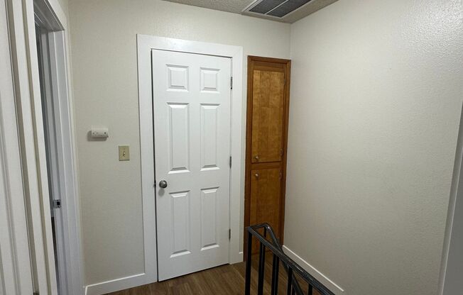 2 beds, 1 bath, 832 sqft, $1,325, Unit 1304