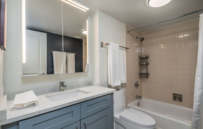 2 beds, 2 baths, 1,039 sqft, $2,195, Unit 606-106