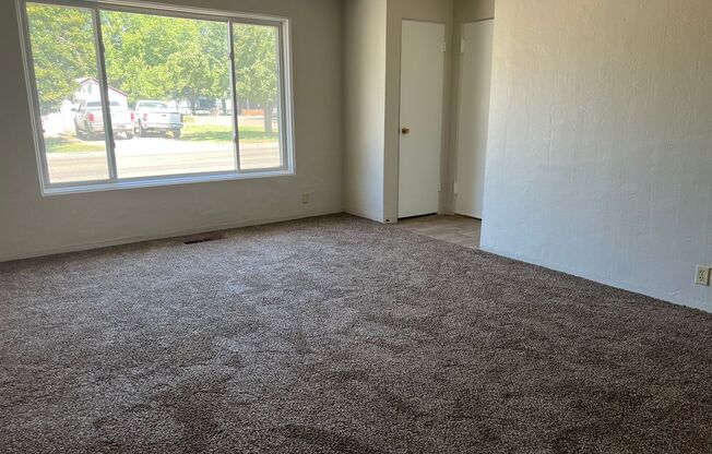 2 beds, 1 bath, $1,450