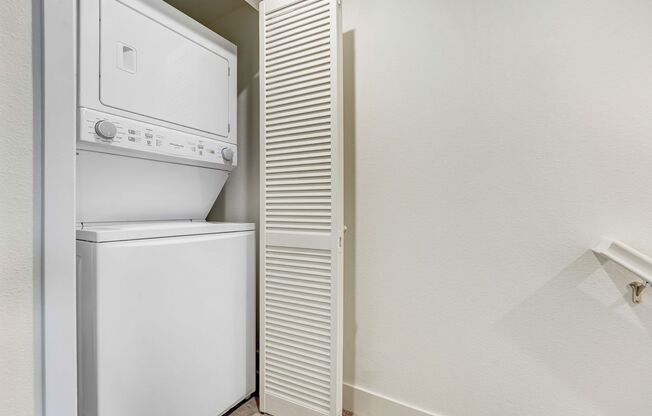 2 beds, 2.5 baths, 1,197 sqft, $4,600, Unit 118