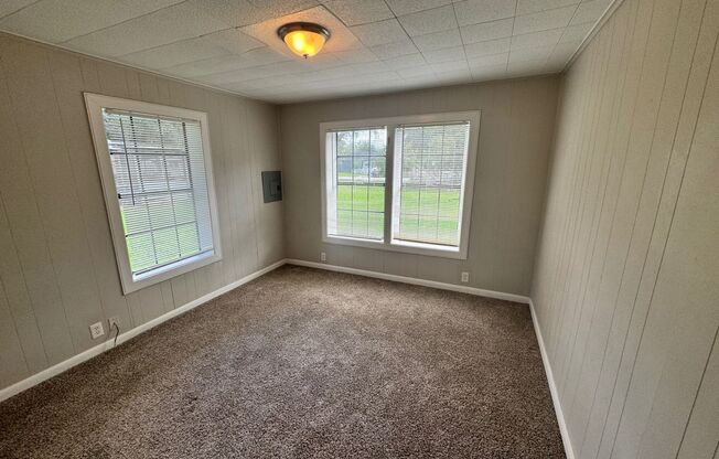 3 beds, 1 bath, $1,449