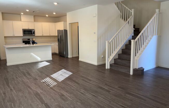 3 beds, 2.5 baths, $2,095
