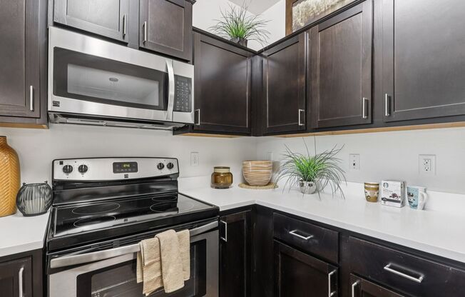 1 bed, 1 bath, 898 sqft, $1,430, Unit 1053