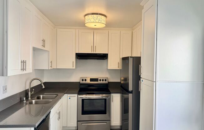 1 bed, 1 bath, 800 sqft, $2,200, Unit 206