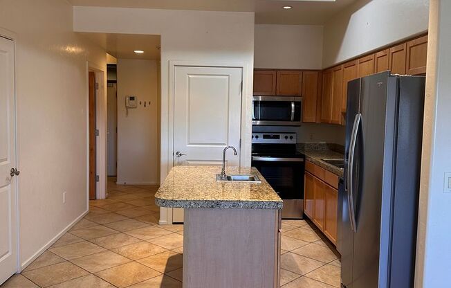 2 beds, 2 baths, $2,400, Unit #1203