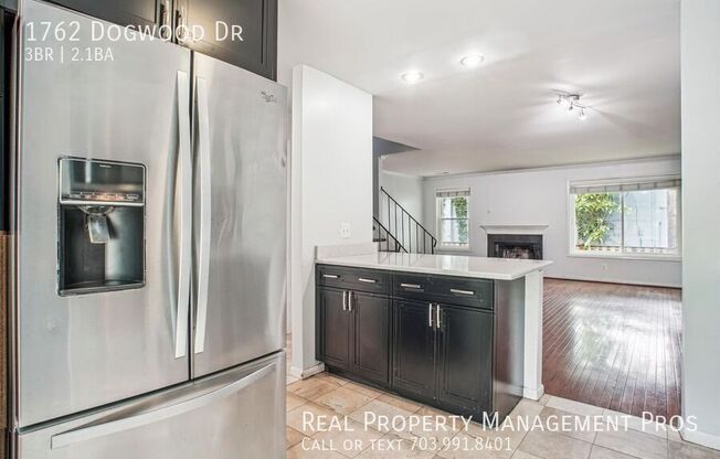 1762 DOGWOOD DR