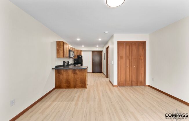 Studio, 1 bath, $995, Unit 232