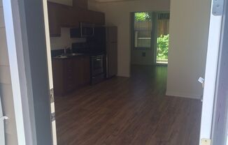 Studio, 1 bath, 369 sqft, $1,175, Unit 5