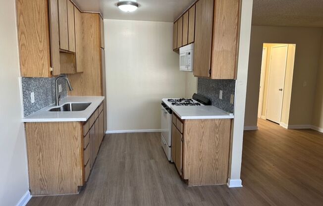 1 bed, 1 bath, $1,715, Unit 12